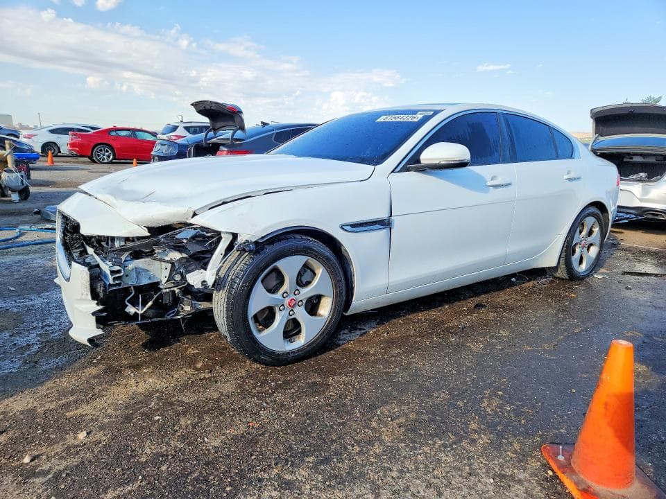 2017 JAGUAR XE 1