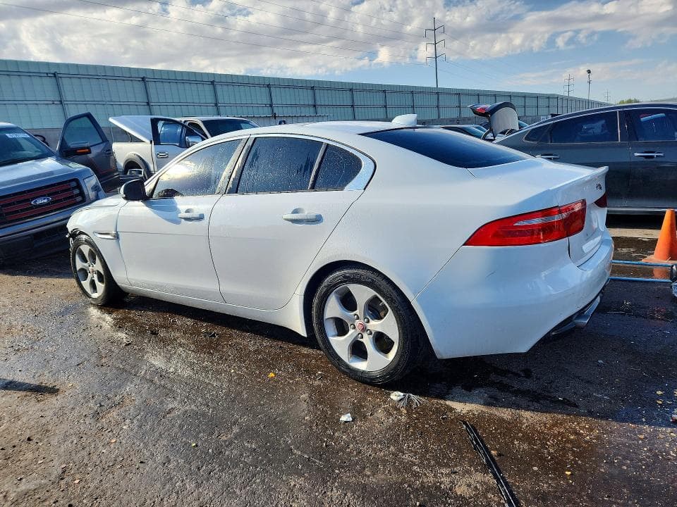 2017 JAGUAR XE 2