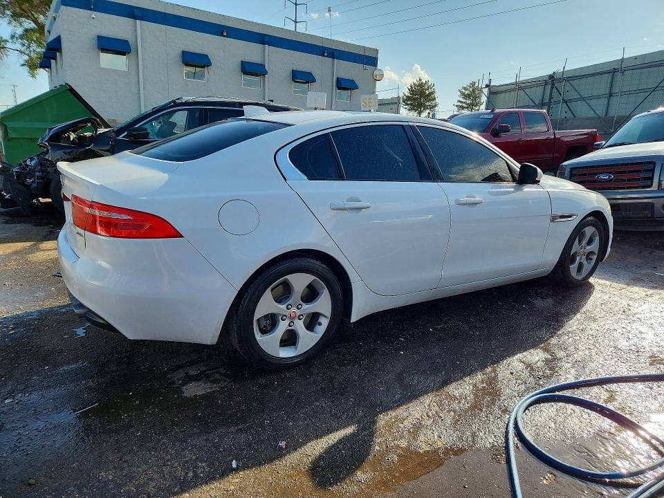 2017 JAGUAR XE 3