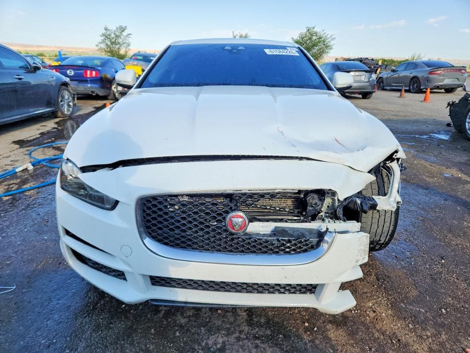 2017 JAGUAR XE 5
