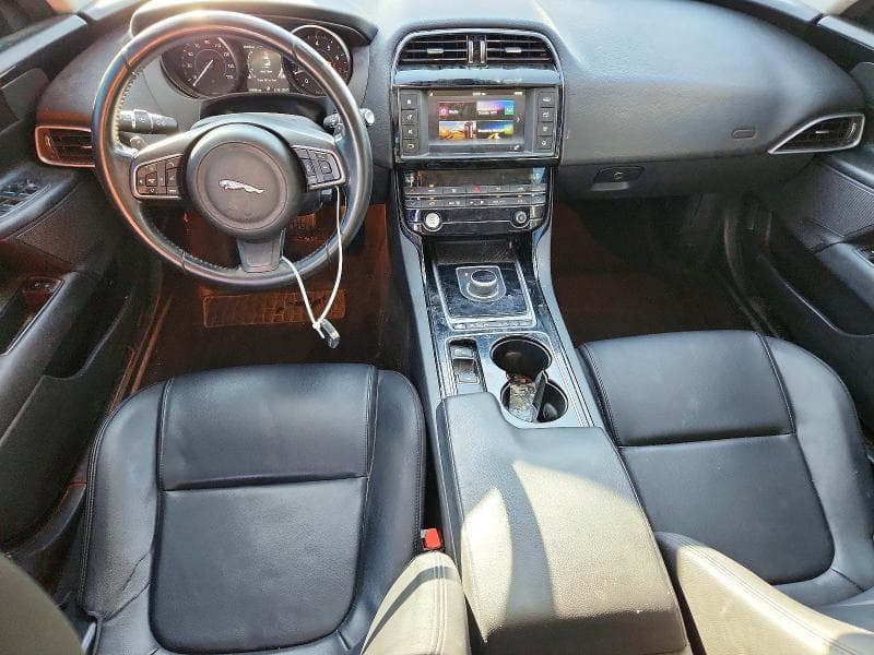 2017 JAGUAR XE 8