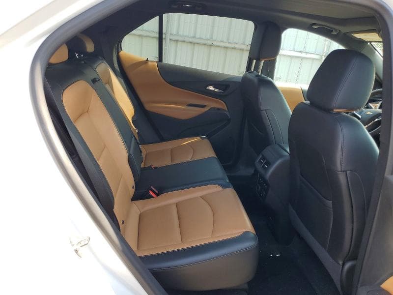 2018 CHEVROLET EQUINOX PREMIER 11
