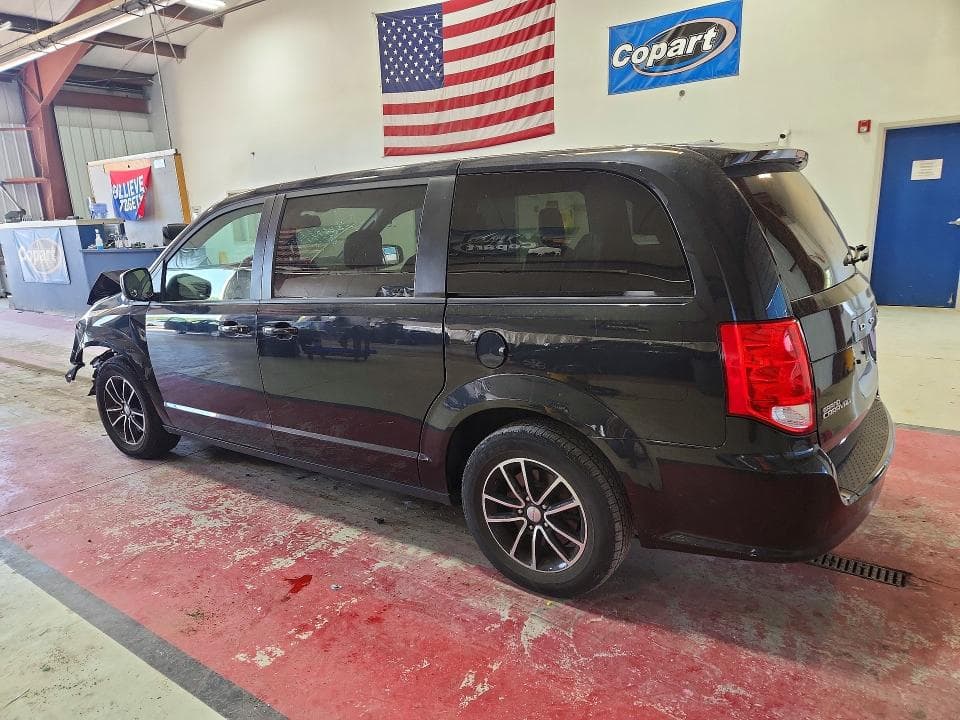 2018 DODGE GRAND CARAVAN SXT 2