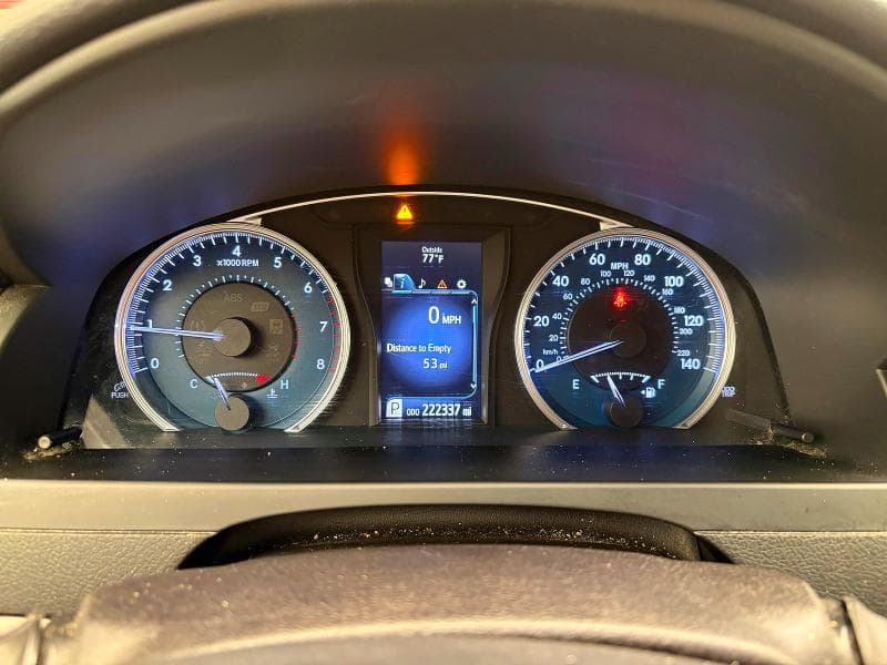 2017 TOYOTA CAMRY XLE 8