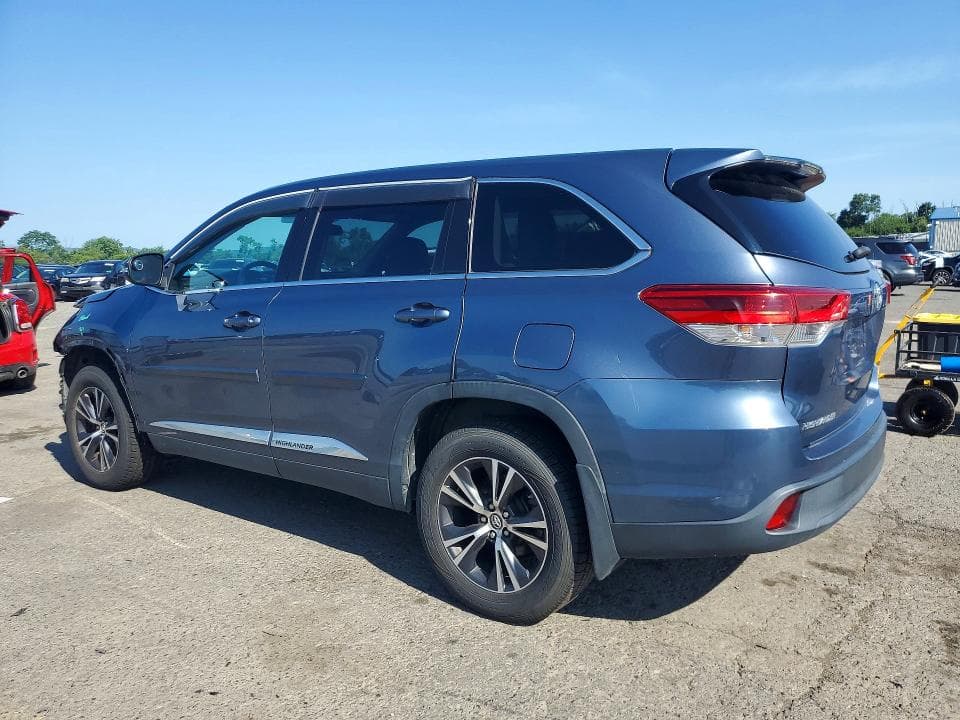 2019 TOYOTA HIGHLANDER LE 2