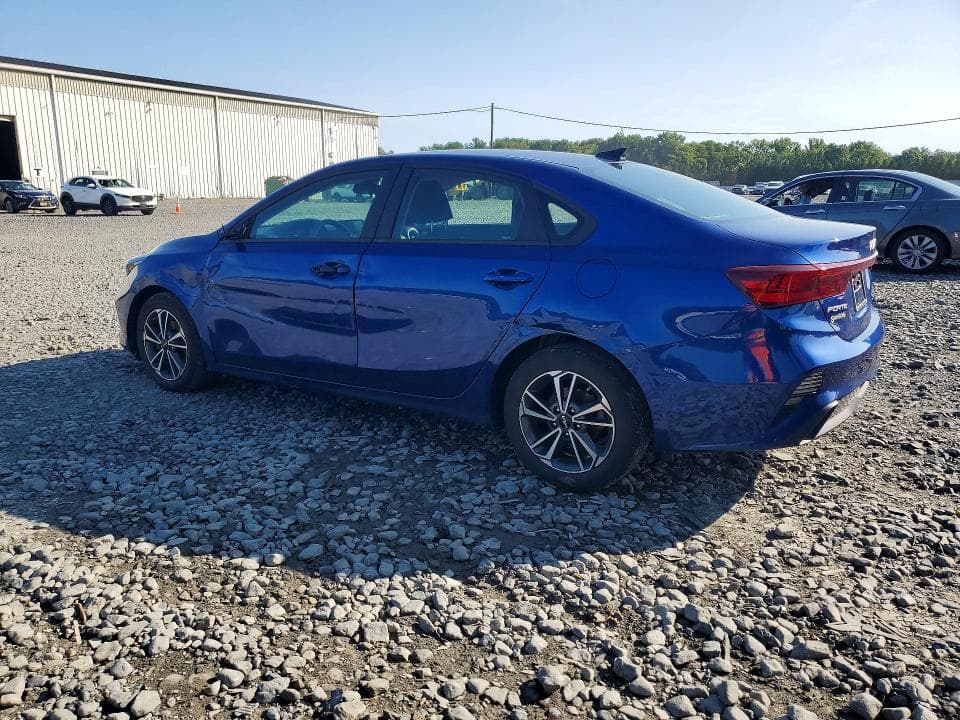 2022 KIA FORTE LXS 2