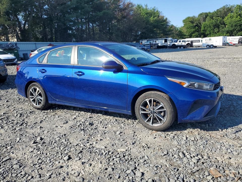 2022 KIA FORTE LXS 4