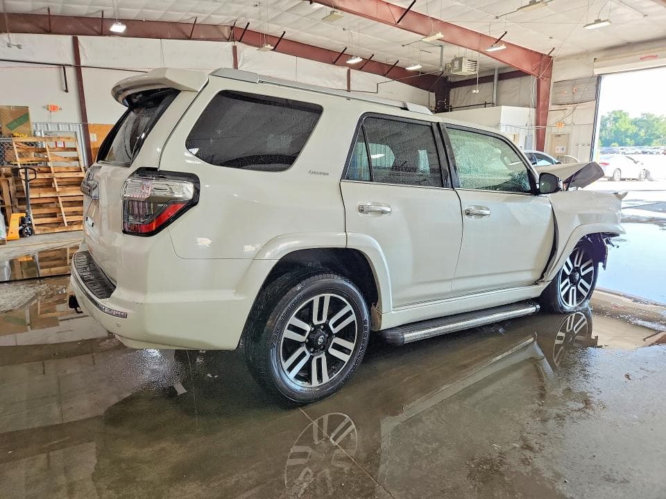 2017 TOYOTA 4RUNNER LIMITED 3