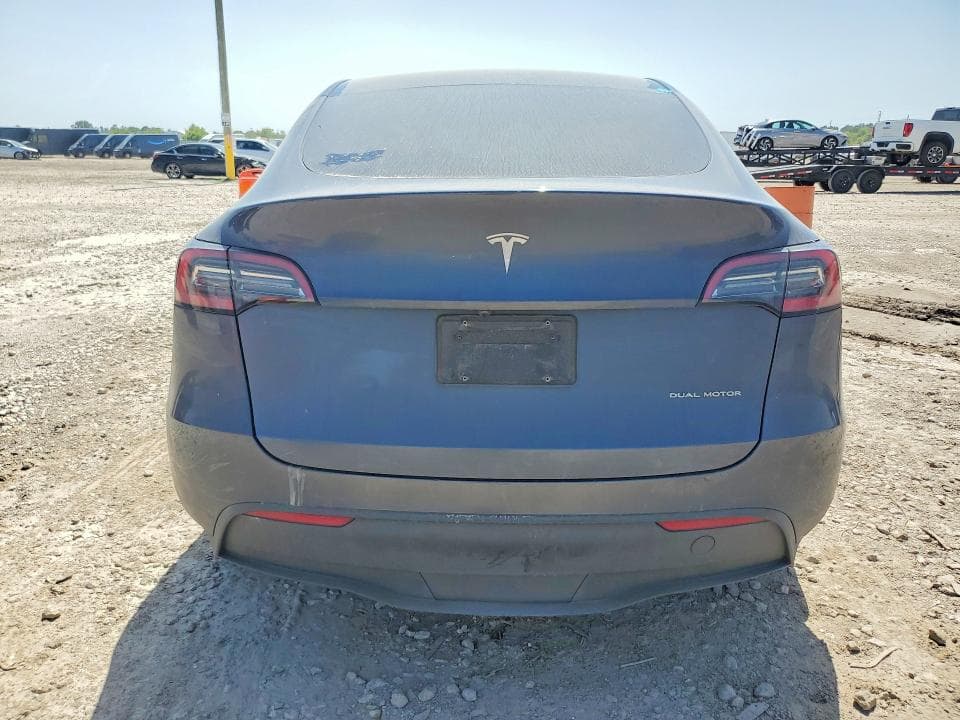 2023 TESLA MODEL Y 6