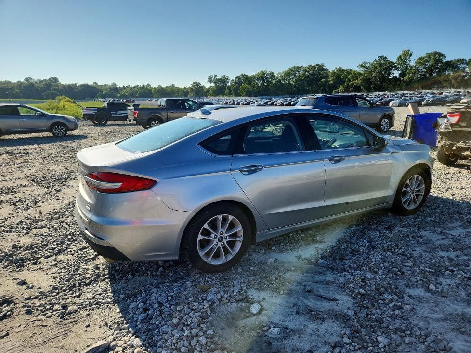 2020 FORD FUSION SE 3