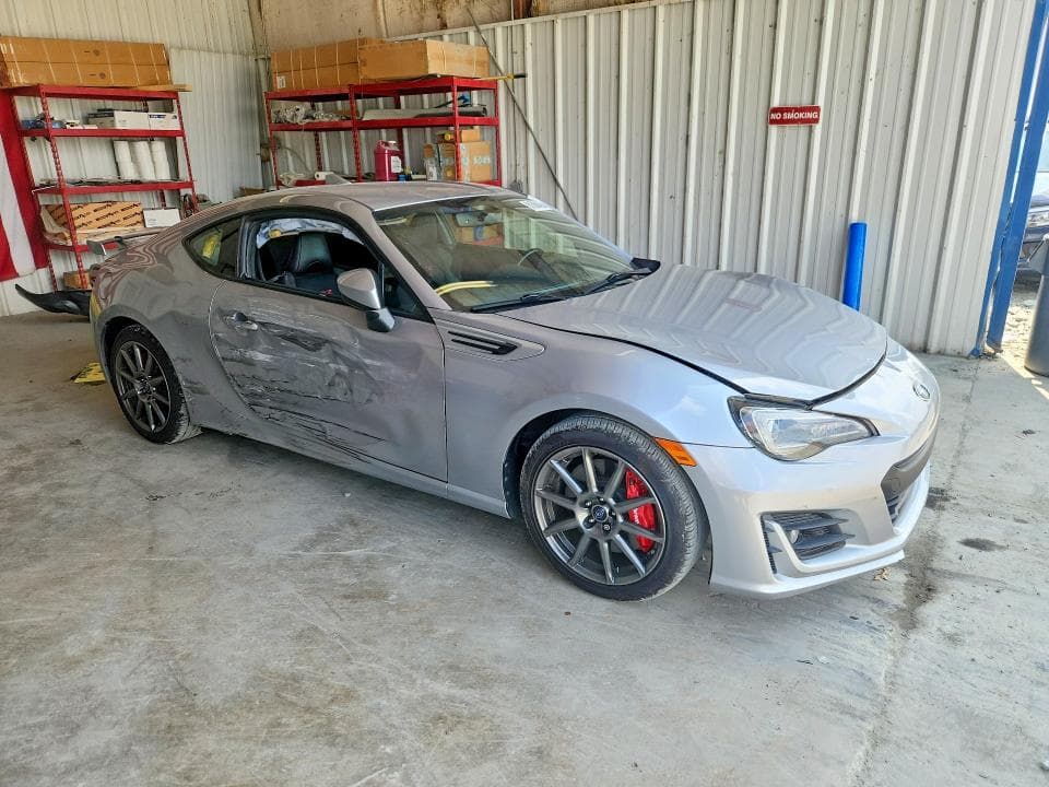 2017 SUBARU BRZ 2.0 LIMITED 4