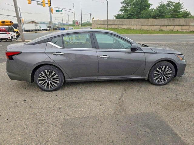 2025 NISSAN ALTIMA SV SV 15
