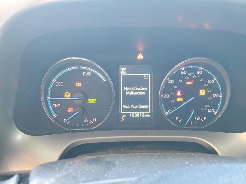 2018 TOYOTA RAV4 HYBRID LE 9