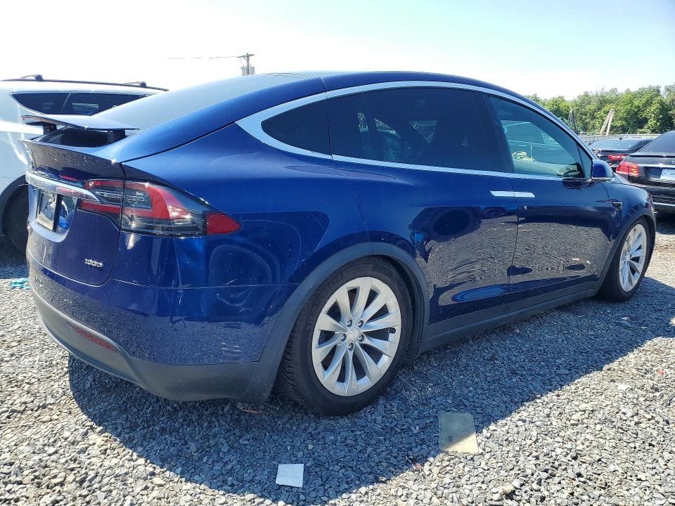 2017 TESLA MODEL X 3