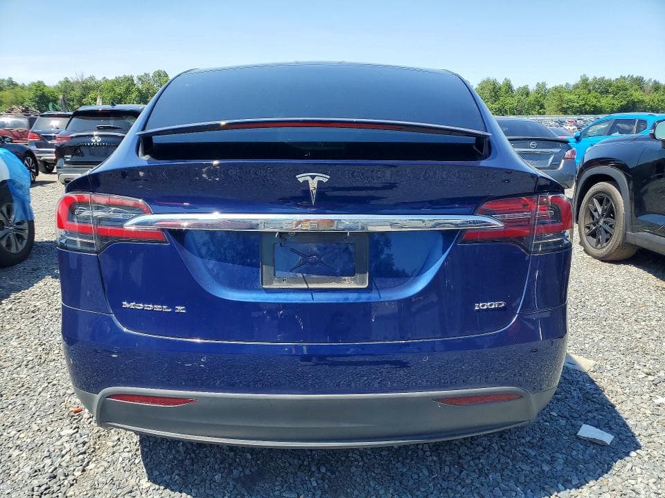 2017 TESLA MODEL X 6