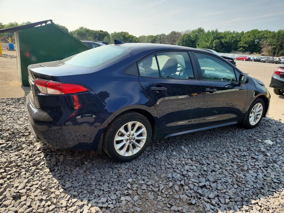 2022 TOYOTA COROLLA LE 3