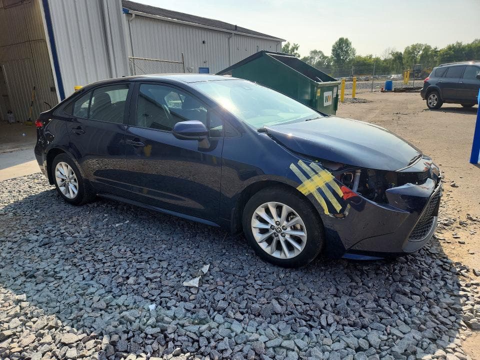 2022 TOYOTA COROLLA LE 4