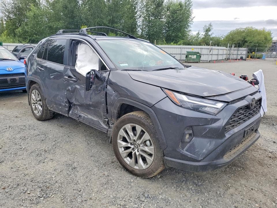 2025 TOYOTA RAV4 XLE PREMIUM 4
