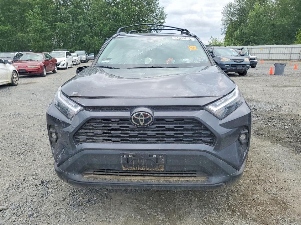 2025 TOYOTA RAV4 XLE PREMIUM 5