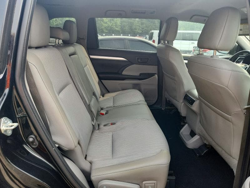 2019 TOYOTA HIGHLANDER LE PLUS LE PLUS 11