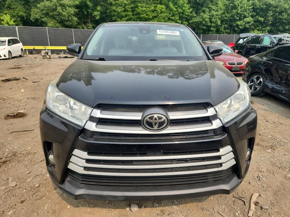 2019 TOYOTA HIGHLANDER LE PLUS LE PLUS 5