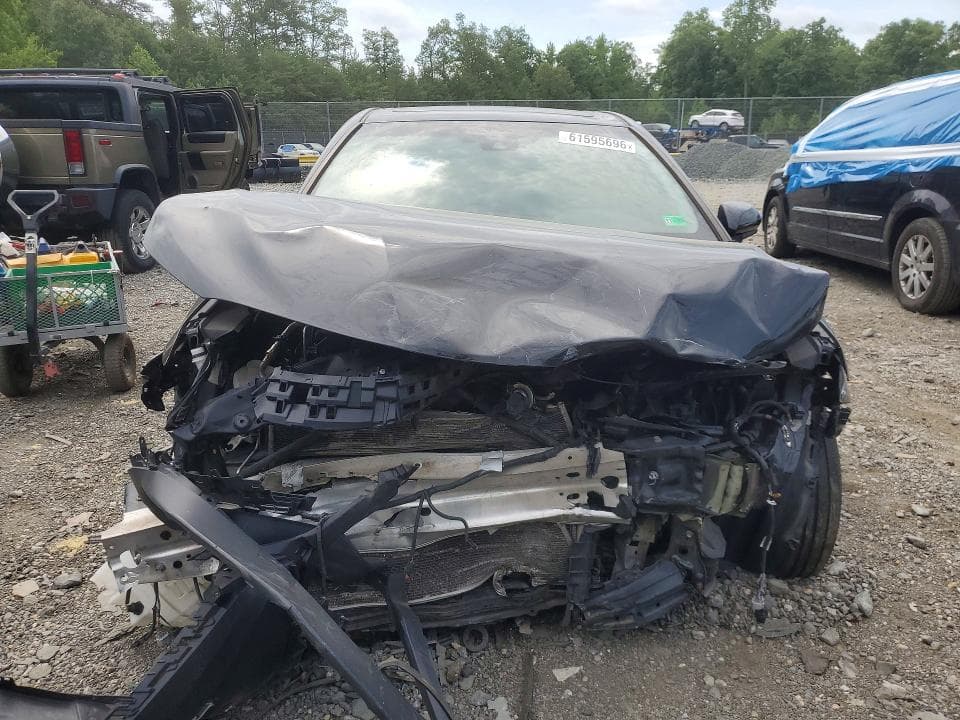 2019 TOYOTA CAMRY SE 5