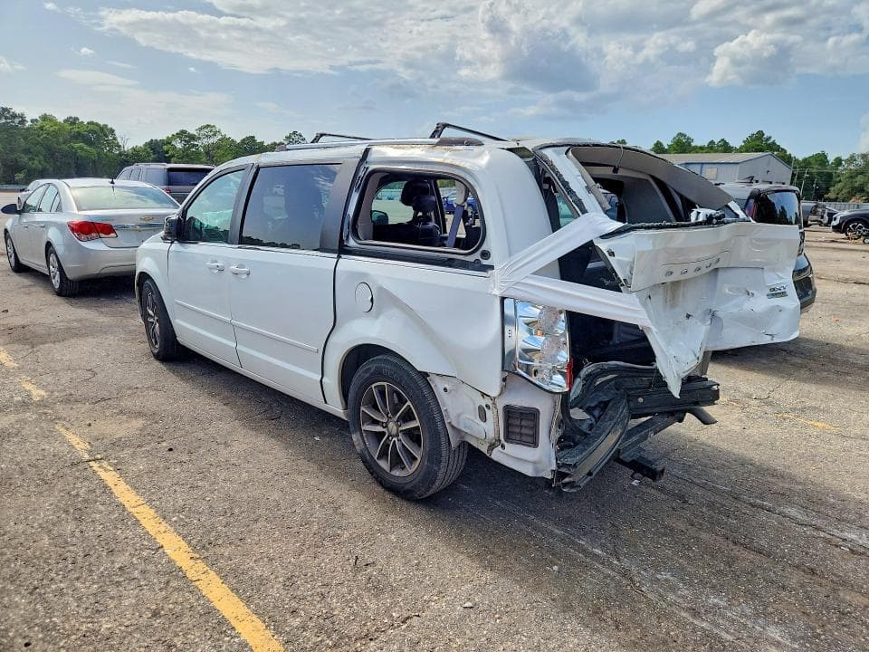 2017 DODGE GRAND CARAVAN SXT 2