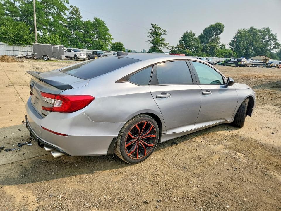 2018 HONDA ACCORD SPORT 3