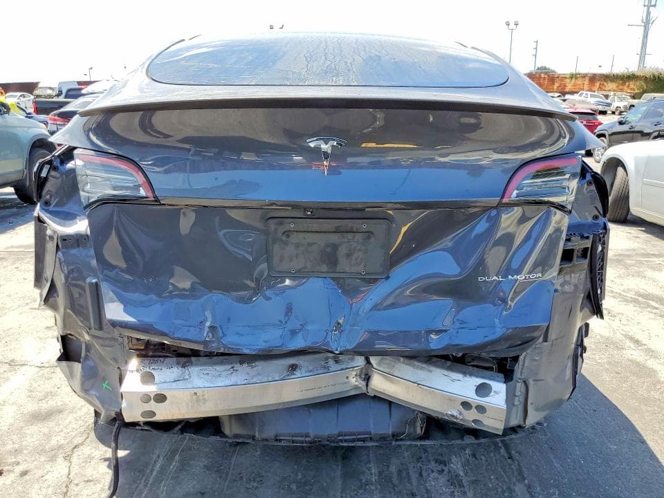 2023 TESLA MODEL Y 6