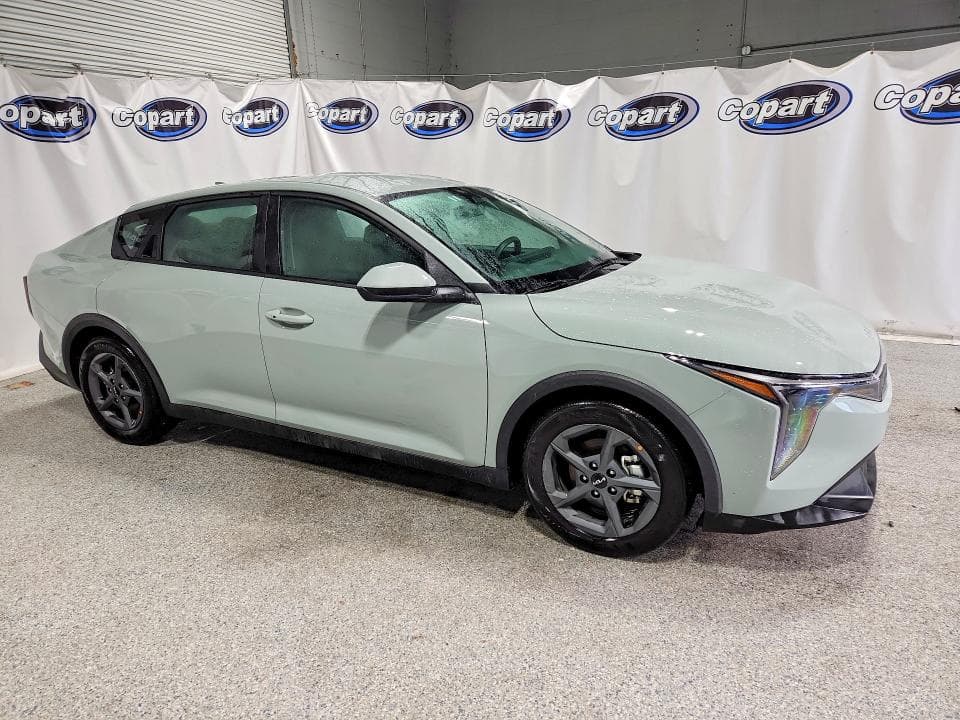 2026 KIA K4 LXS 4