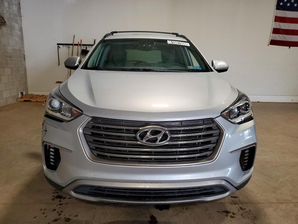 2017 HYUNDAI SANTA FE SE 5