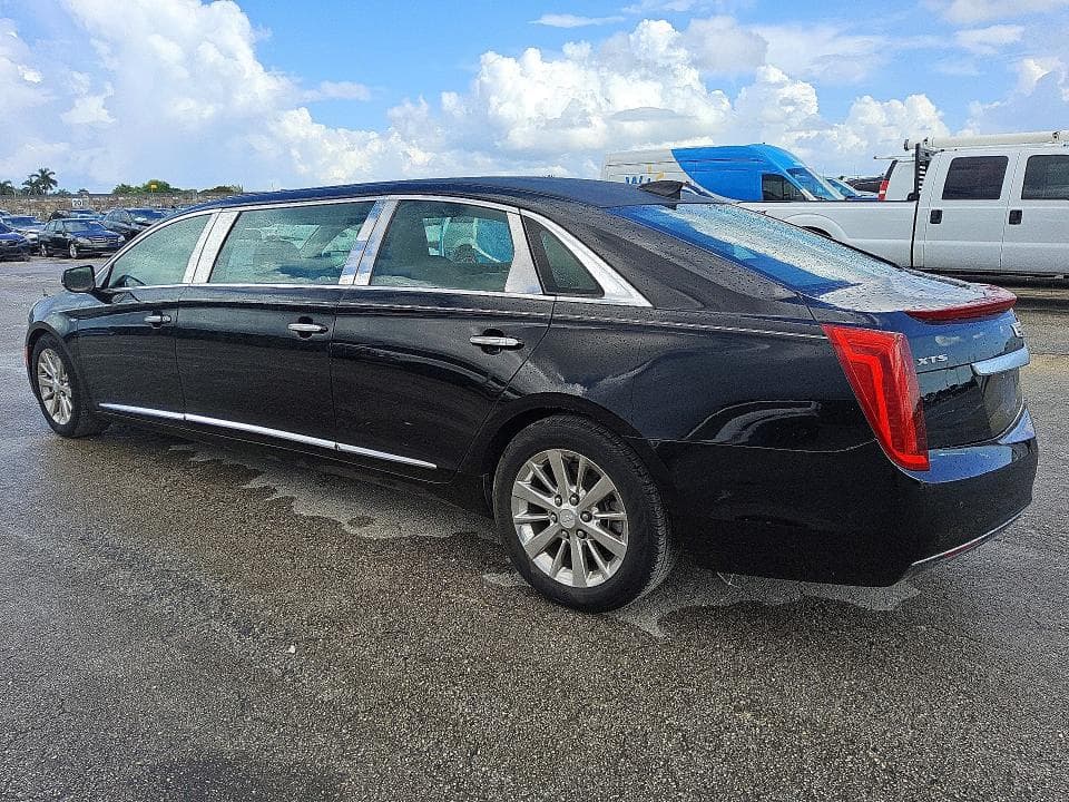 2017 CADILLAC XTS LIMOUSINE 2