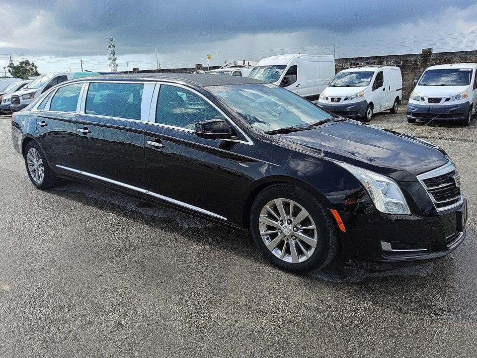 2017 CADILLAC XTS LIMOUSINE 4
