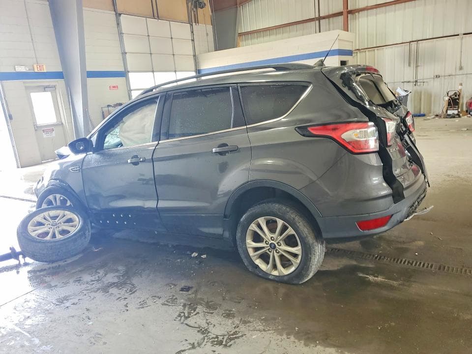 2018 FORD ESCAPE SE 2