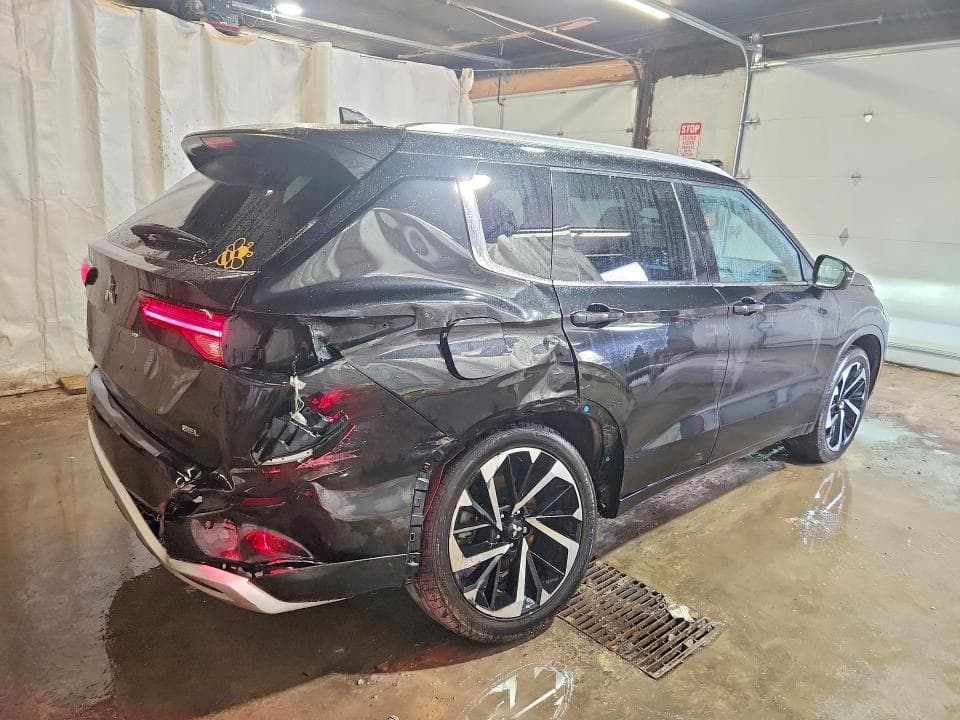 2022 MITSUBISHI OUTLANDER SEL 3