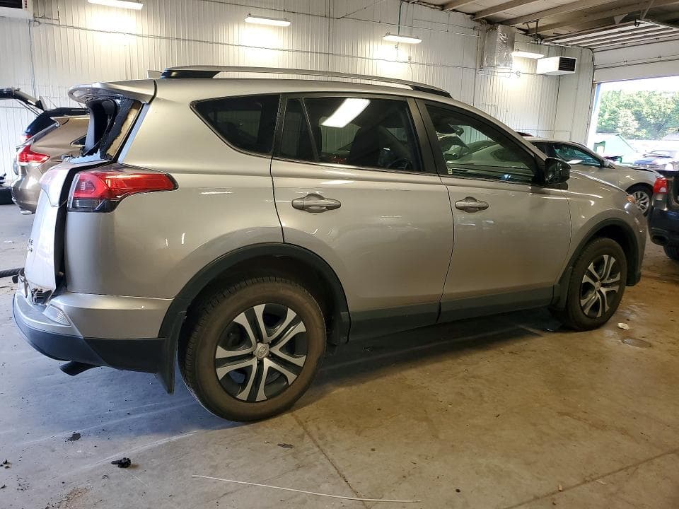 2018 TOYOTA RAV4 LE 3