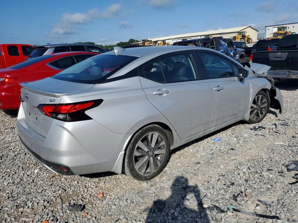 2020 NISSAN VERSA SR 3