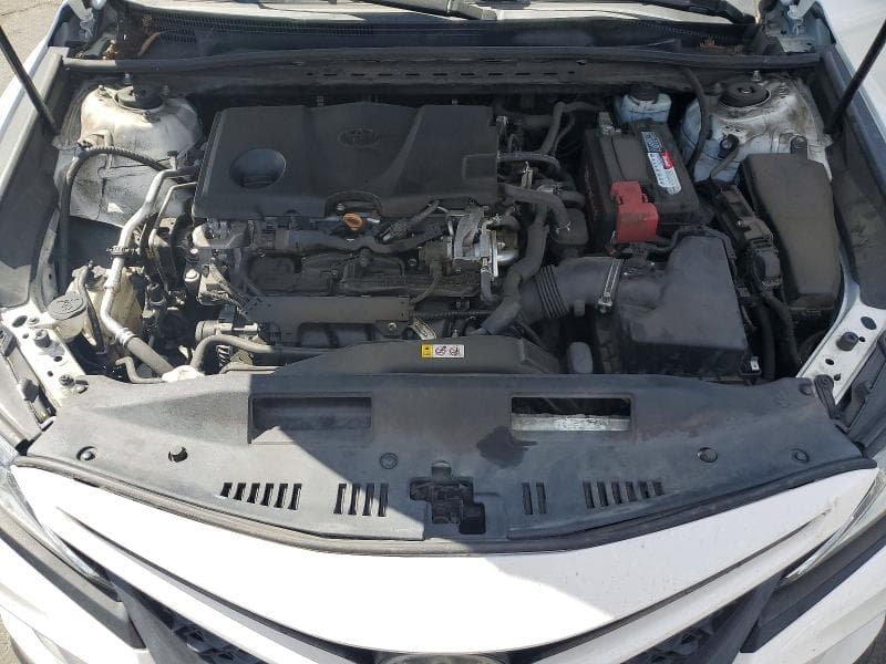 2019 TOYOTA CAMRY SE 12