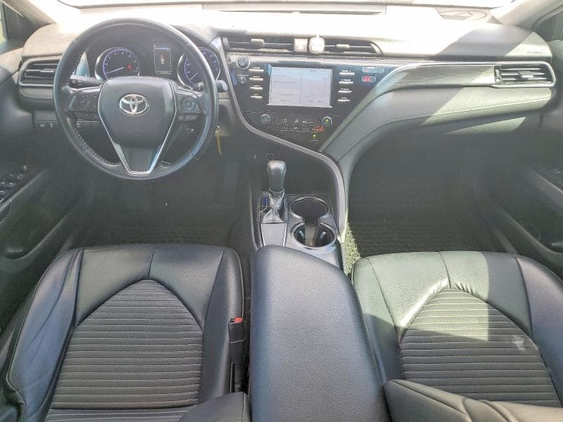2019 TOYOTA CAMRY SE 8