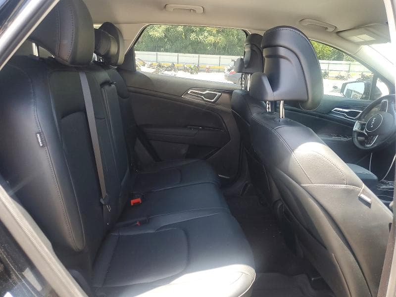 2025 KIA SPORTAGE EX 11