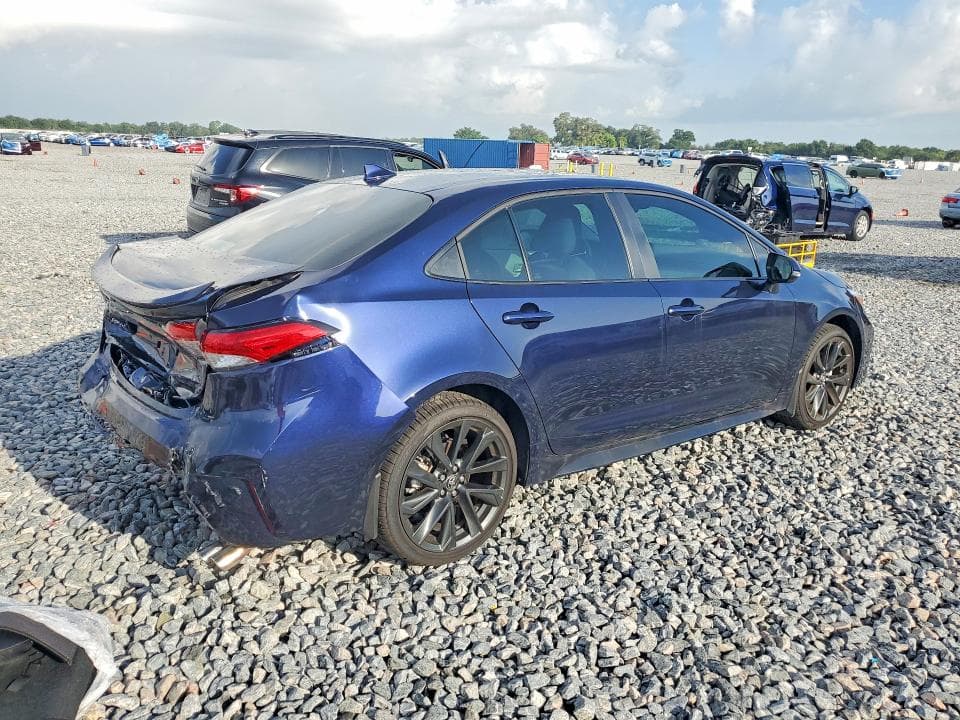 2026 TOYOTA COROLLA SE 3