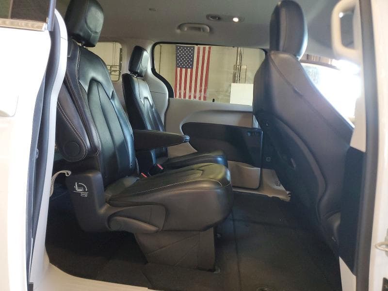 2024 CHRYSLER PACIFICA TOURING L 11