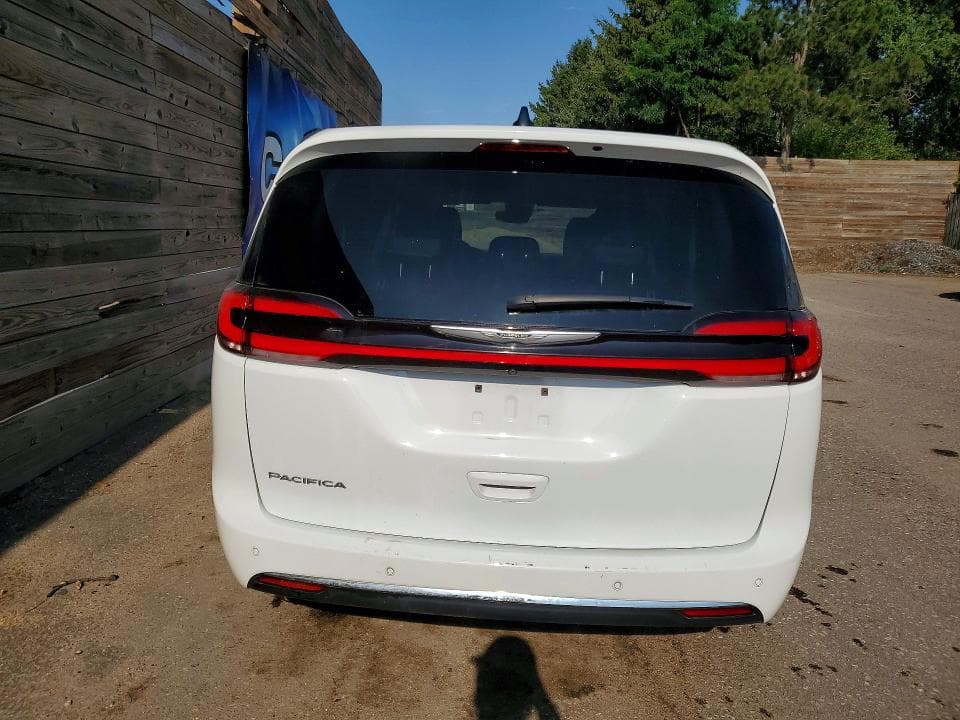 2024 CHRYSLER PACIFICA TOURING L 6