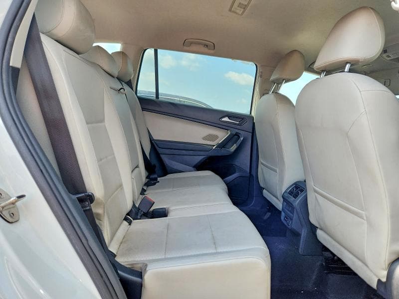 2018 VOLKSWAGEN TIGUAN SE 11