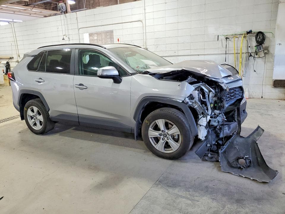2019 TOYOTA RAV4 XLE XLE 4