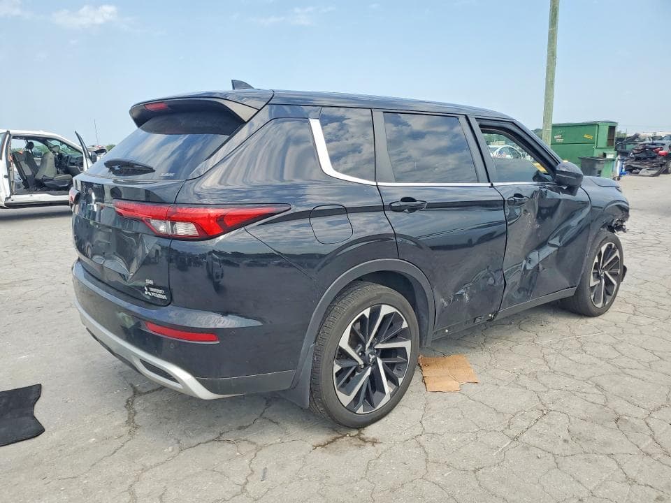 2023 MITSUBISHI OUTLANDER SE 3