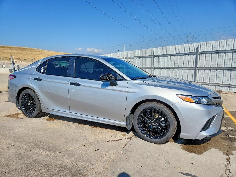 2020 TOYOTA CAMRY SE NIGHTSHADE SE NIGHTSHADE 4
