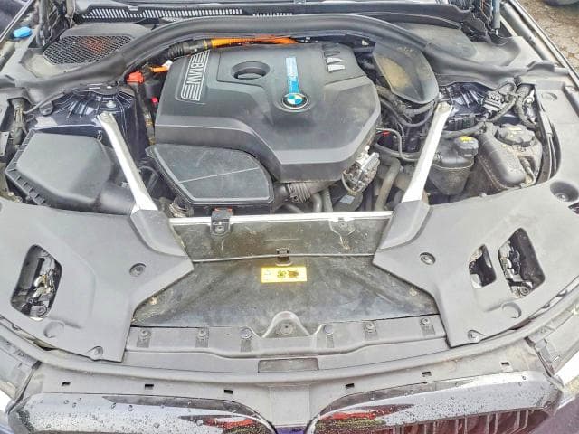 2019 BMW 530XE 11