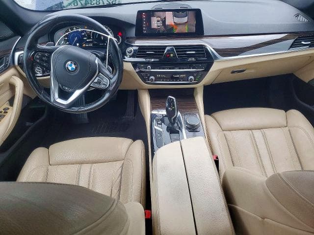 2019 BMW 530XE 8