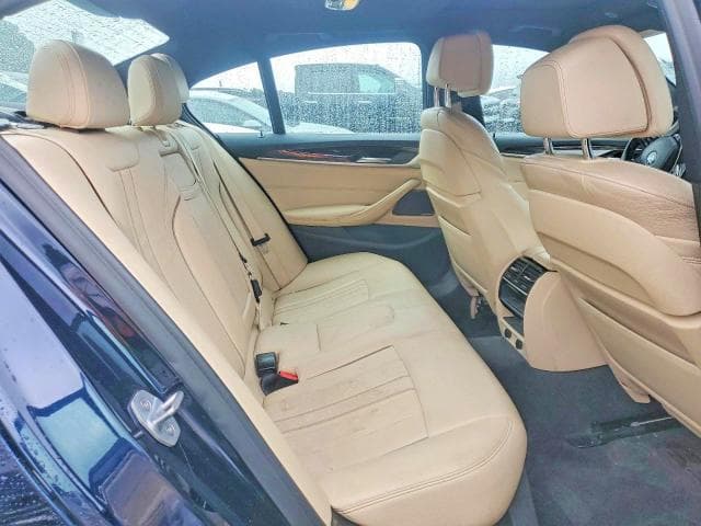 2019 BMW 530XE 10